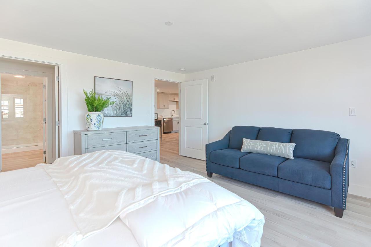 Downtown Plymouth Waterfront Luxury Condos Екстер'єр фото
